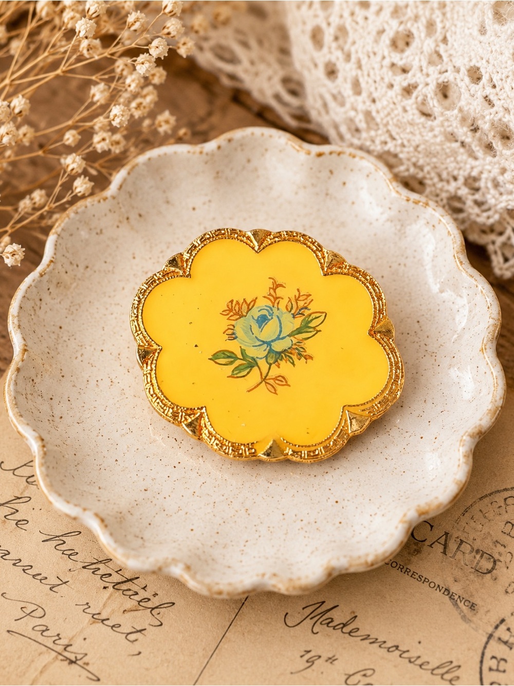 Vintage Floral Gold Tone Scalloped Brooch Yellow Blue Rose Pin F